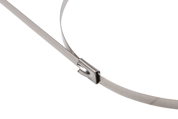 Хомут-стяжка стальная REXANT 520x4,6 мм, упаковка50 шт. фото